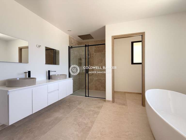 Villa Plan-de-la-Tour - 4 chambres - 235m²