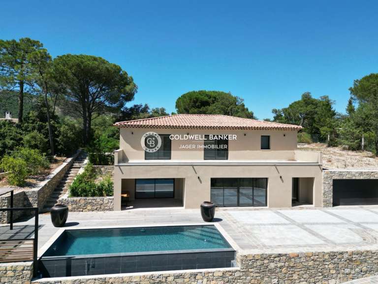 Villa Plan-de-la-Tour - 4 chambres - 235m²