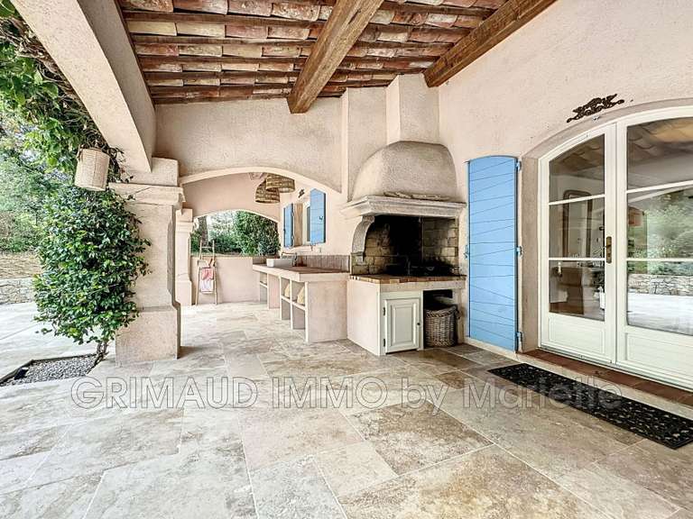 Villa Plan-de-la-Tour - 4 chambres - 185m²