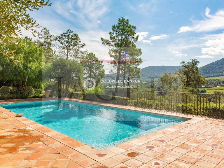 Villa Plan-de-la-Tour - 4 chambres - 200m²