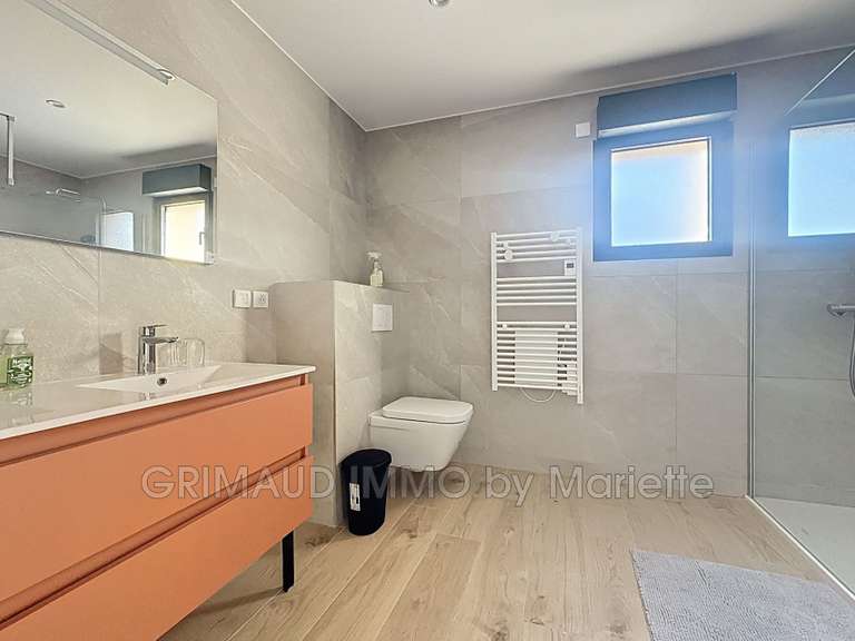 Villa Plan-de-la-Tour - 4 chambres - 240m²