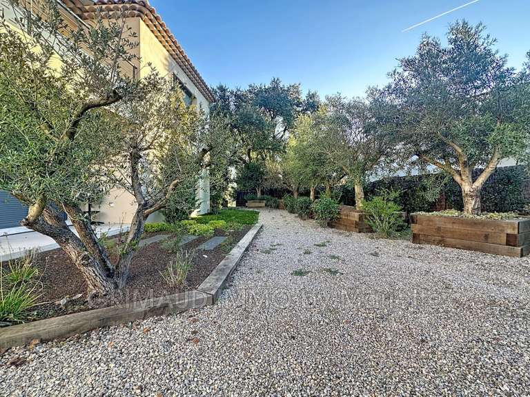 Villa Plan-de-la-Tour - 4 chambres - 240m²