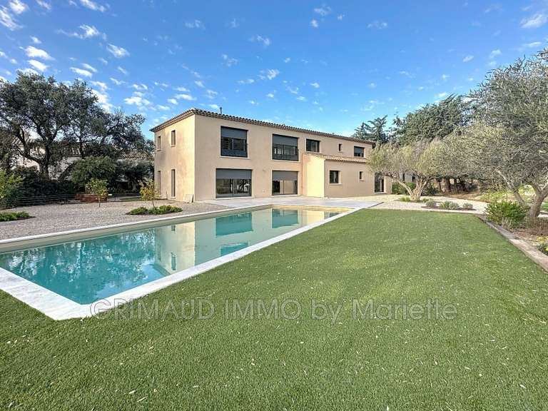 Villa Plan-de-la-Tour - 4 chambres - 240m²