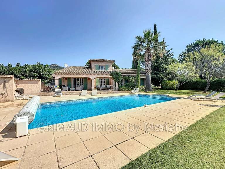 Villa Plan-de-la-Tour - 4 chambres - 160m²