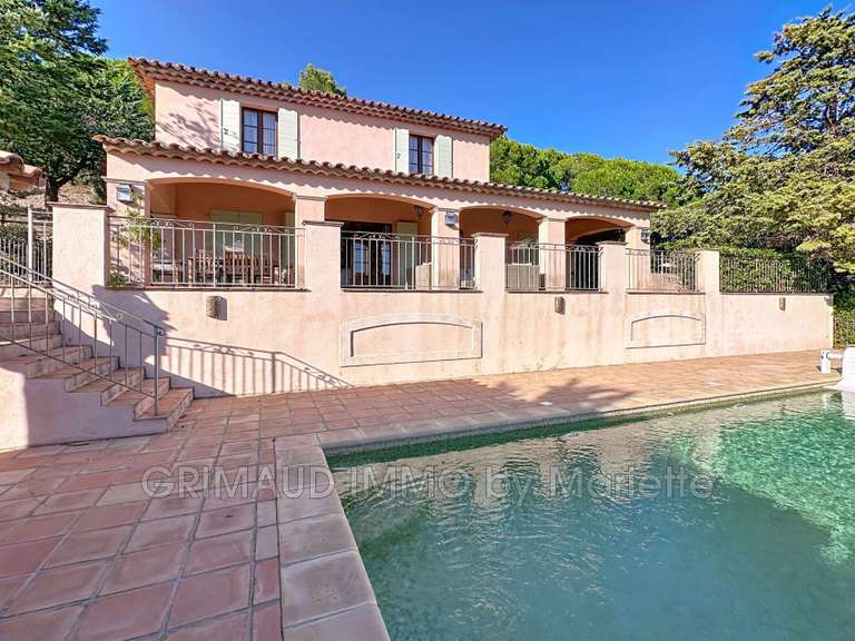 Villa Plan-de-la-Tour - 3 chambres - 124m²