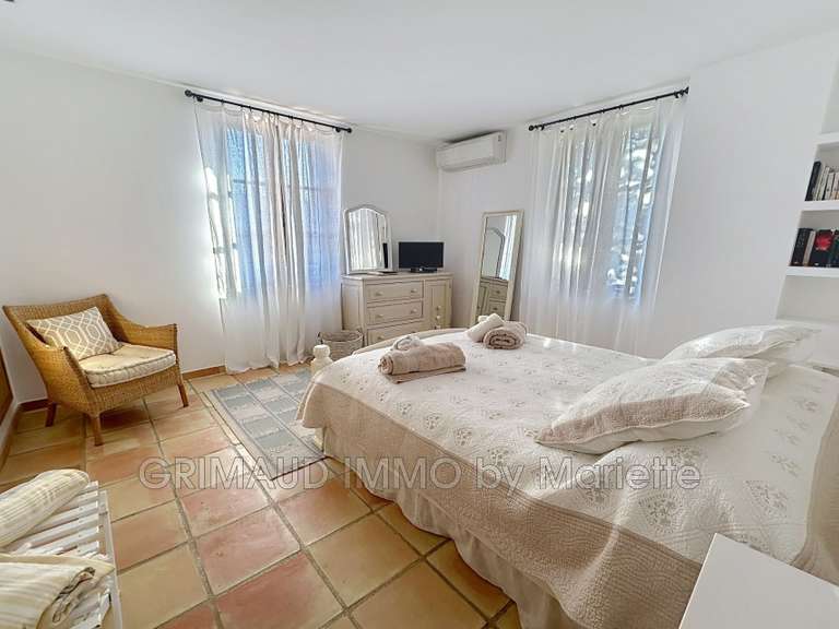 Villa Plan-de-la-Tour - 3 chambres - 124m²