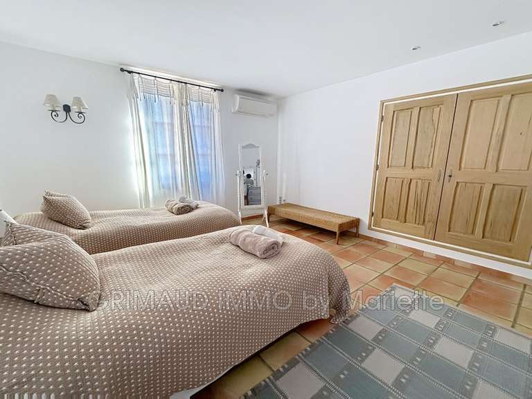 Villa Plan-de-la-Tour - 3 chambres - 124m²