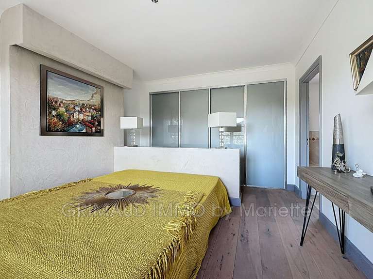 Villa Plan-de-la-Tour - 4 chambres - 200m²