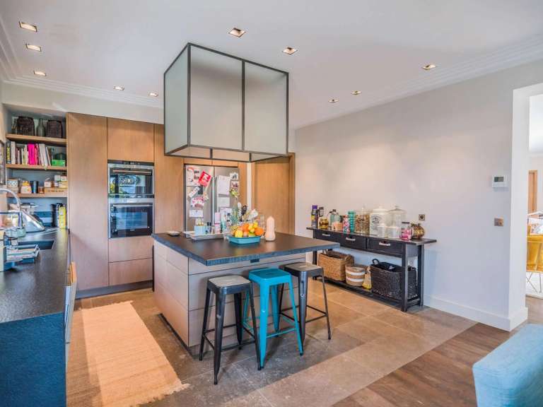 Villa Plan-de-la-Tour - 3 chambres - 200m²