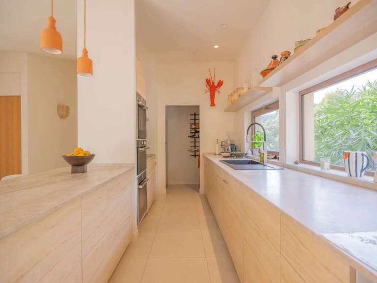 Villa Plan-de-la-Tour - 5 chambres - 280m²