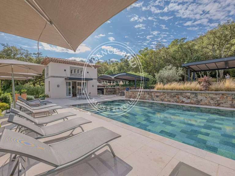 Villa Plan-de-la-Tour - 6 chambres - 260m²