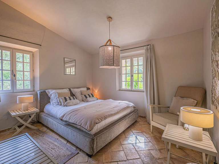 Villa Plan-de-la-Tour - 6 chambres - 260m²