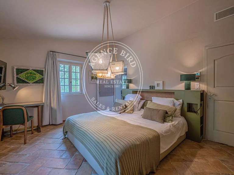 Villa Plan-de-la-Tour - 6 chambres - 260m²