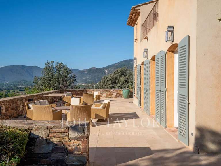 Villa Plan-de-la-Tour - 7 chambres - 340m²