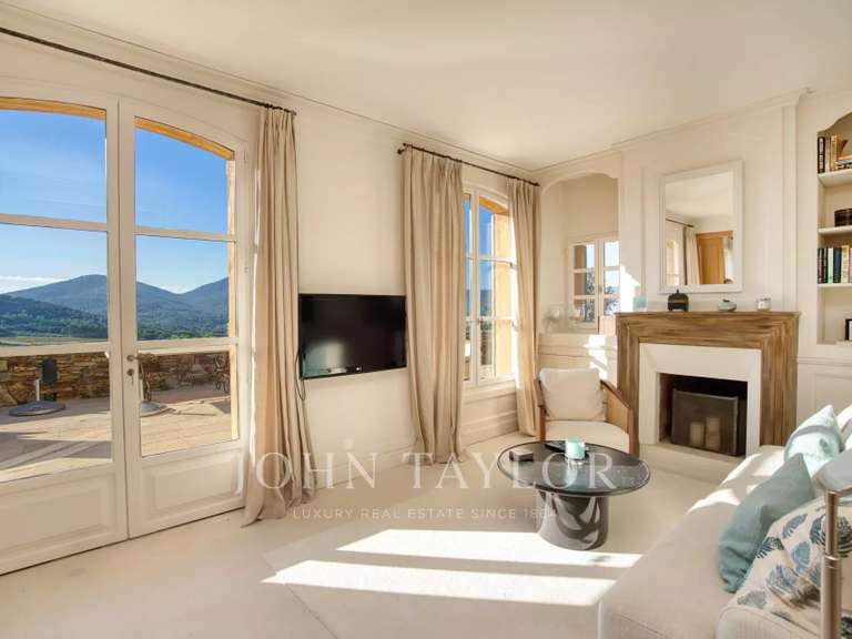 Villa Plan-de-la-Tour - 7 chambres - 340m²