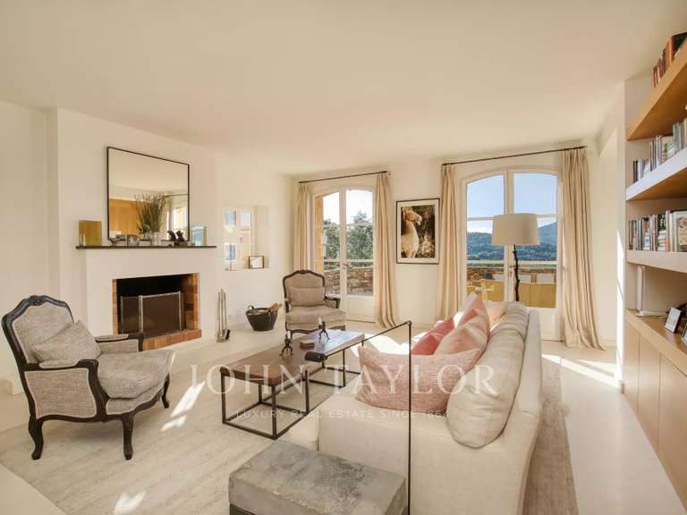 Villa Plan-de-la-Tour - 7 chambres - 340m²