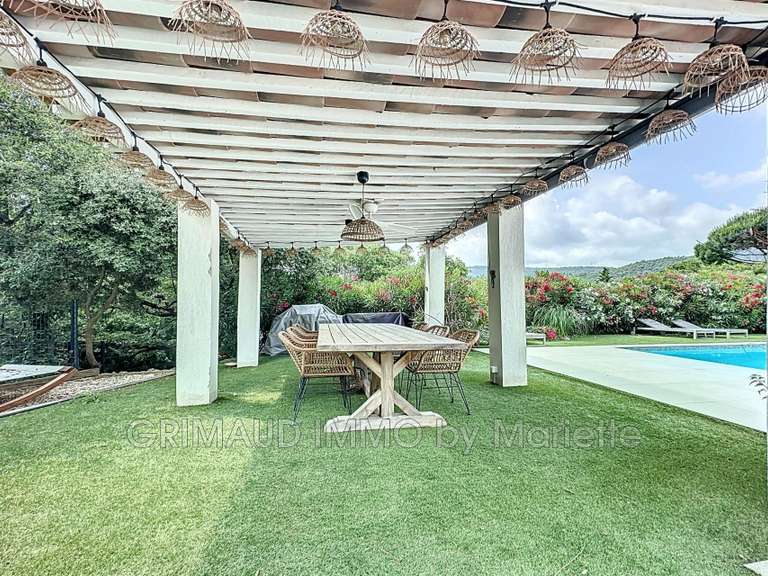 Villa Plan-de-la-Tour - 3 chambres - 175m²