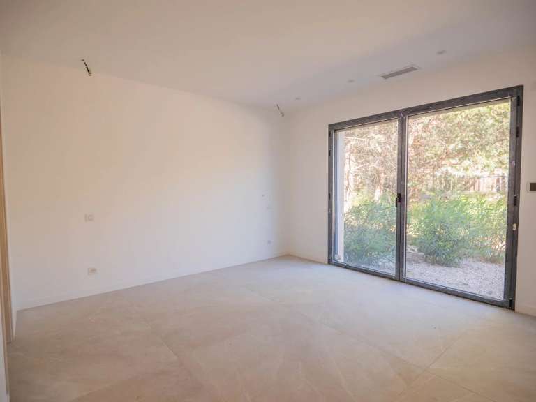 Villa Plan-de-la-Tour - 4 chambres - 240m²