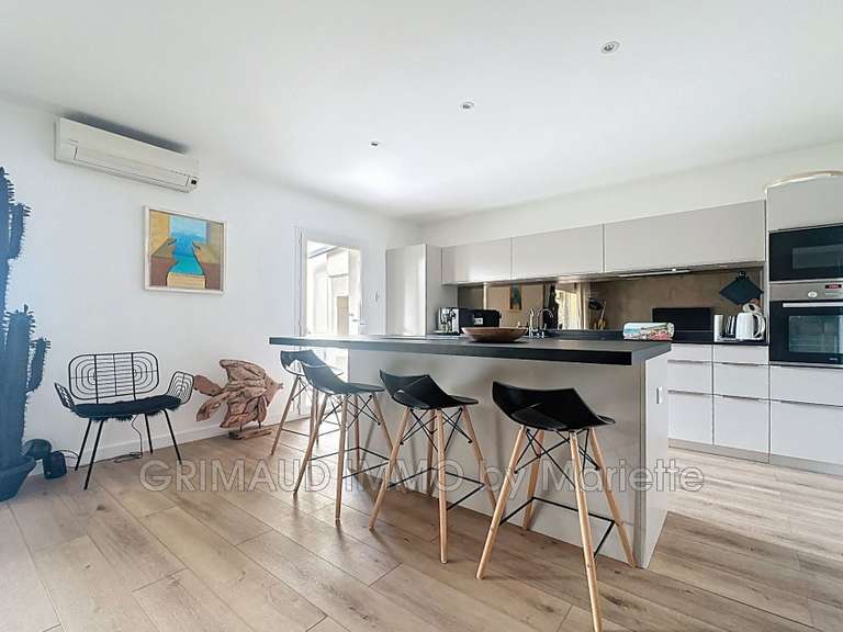 Villa Plan-de-la-Tour - 2 chambres - 87m²