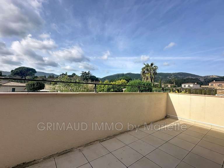 Villa Plan-de-la-Tour - 2 chambres - 87m²