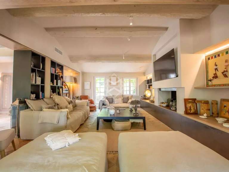 Villa Plan-de-la-Tour - 6 chambres - 270m²