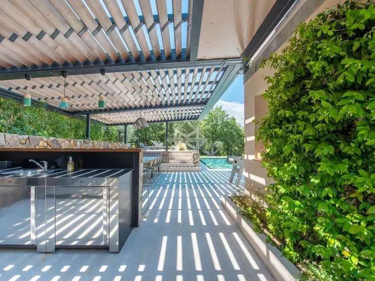 Villa Plan-de-la-Tour - 6 chambres - 270m²