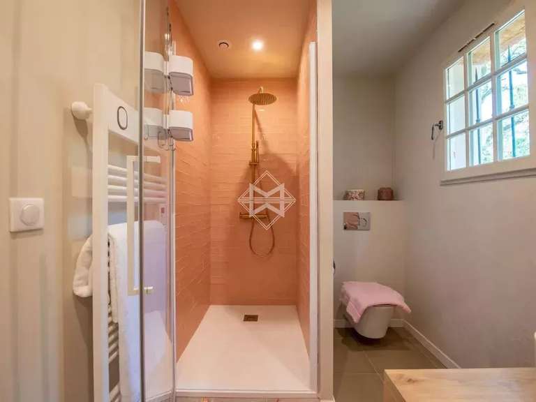 Villa Plan-de-la-Tour - 6 chambres - 270m²