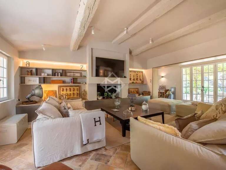 Villa Plan-de-la-Tour - 6 chambres - 270m²