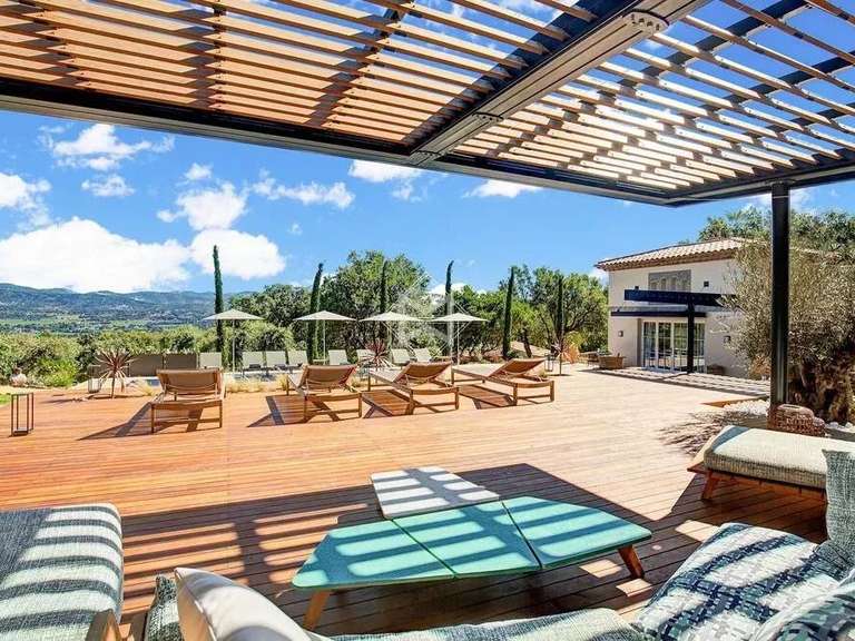 Villa Plan-de-la-Tour - 6 chambres - 270m²