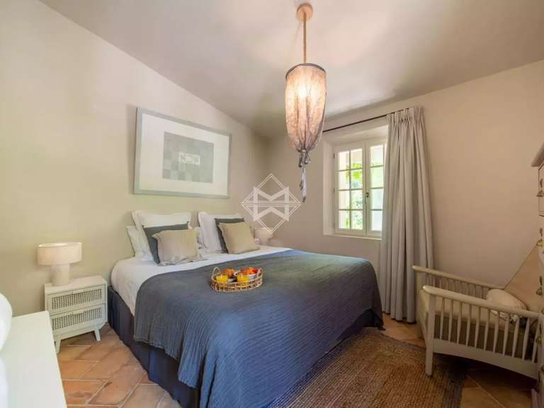 Villa Plan-de-la-Tour - 6 chambres - 270m²