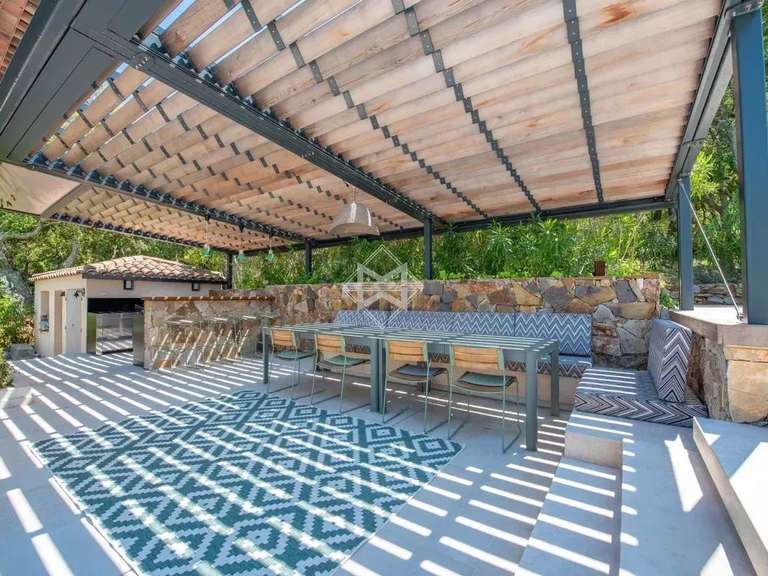 Villa Plan-de-la-Tour - 6 chambres - 270m²