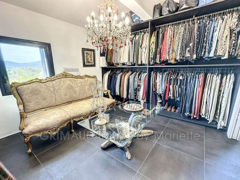 Villa Plan-de-la-Tour - 3 chambres - 172m²