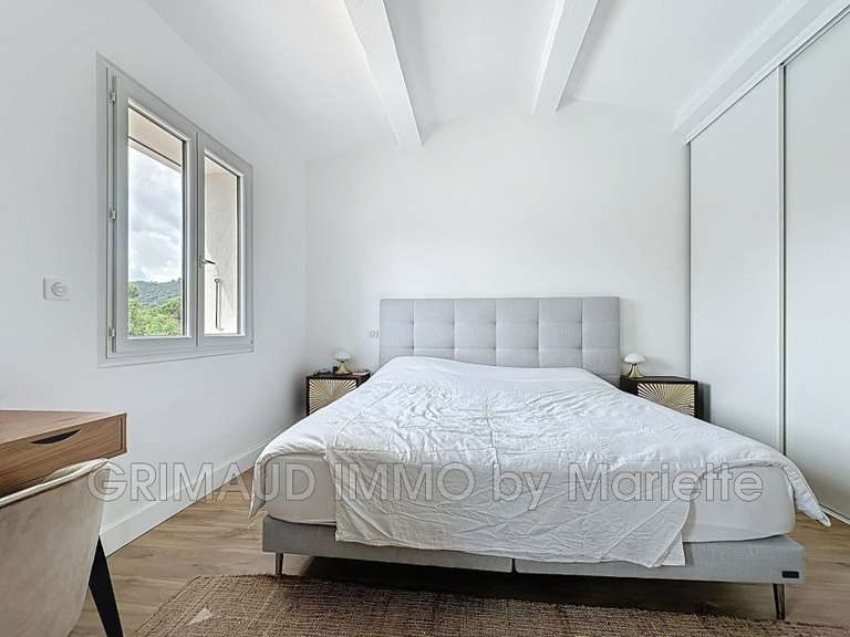 Villa Plan-de-la-Tour - 3 chambres - 175m²