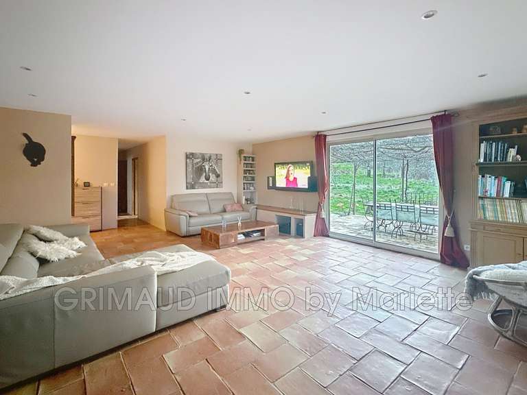 Villa Plan-de-la-Tour - 4 chambres - 138m²