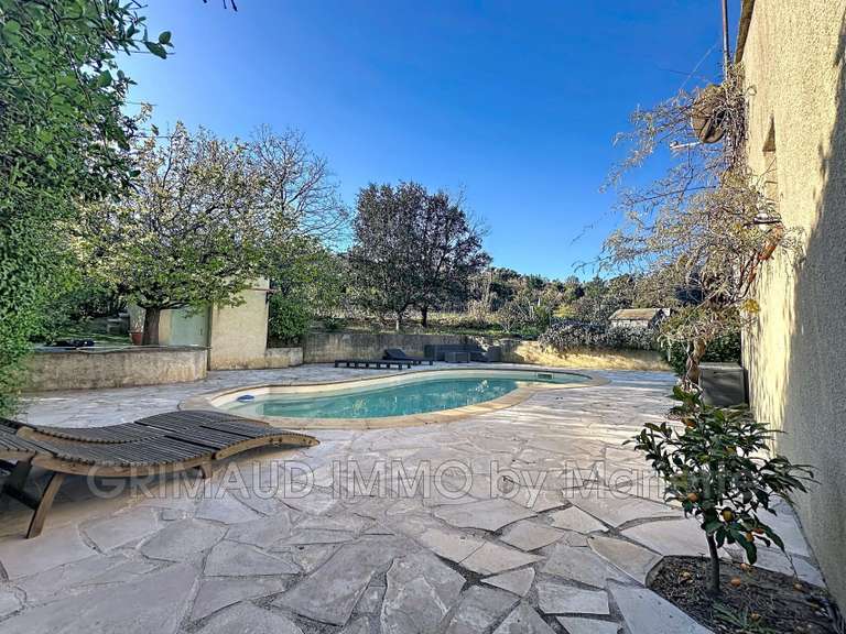 Villa Plan-de-la-Tour - 4 chambres - 138m²