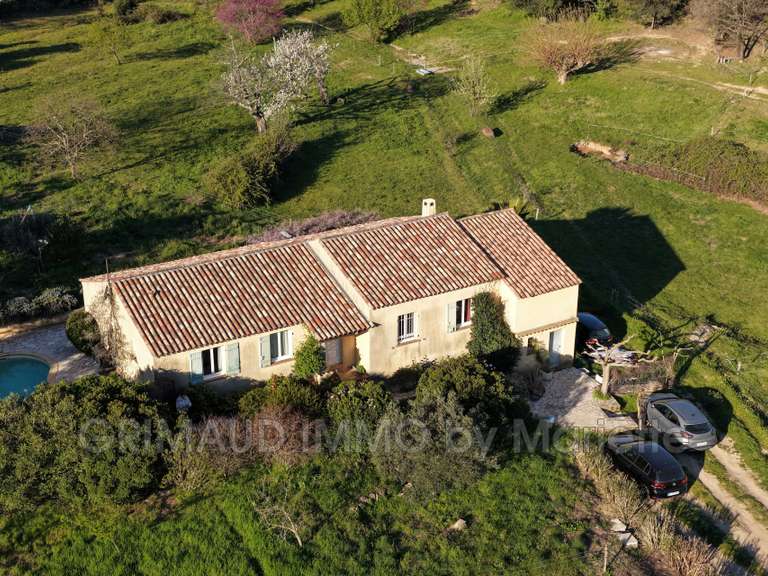 Villa Plan-de-la-Tour - 4 chambres - 138m²