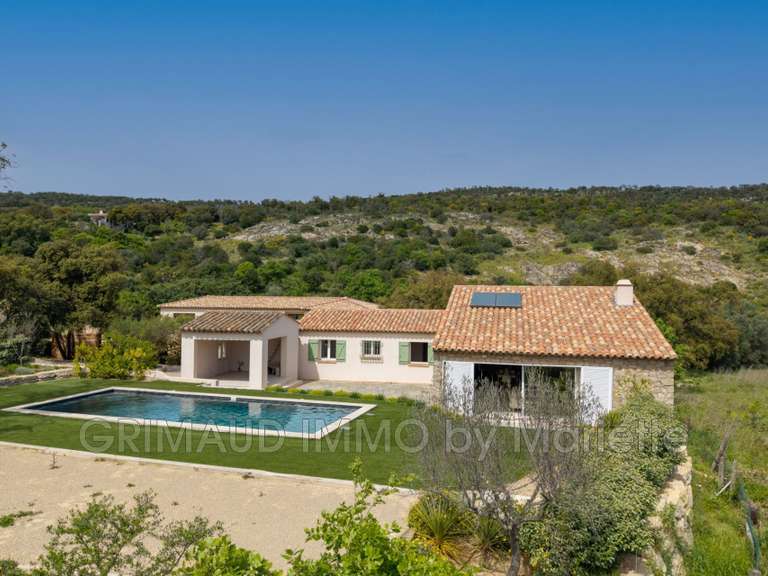 Villa Plan-de-la-Tour - 4 chambres - 195m²