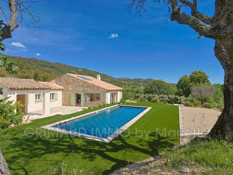 Villa Plan-de-la-Tour - 4 chambres - 195m²