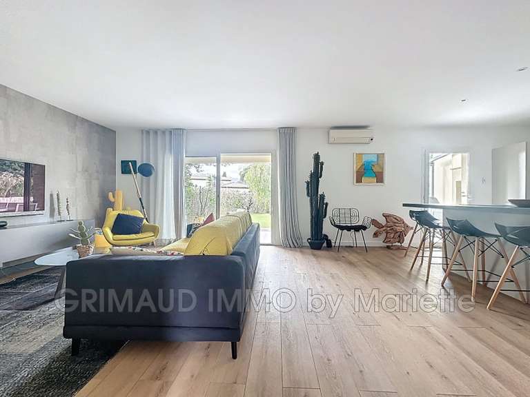 Villa Plan-de-la-Tour - 2 chambres - 87m²