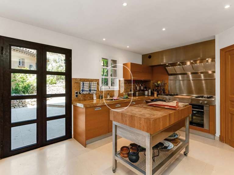 Villa Plan-de-la-Tour - 6 chambres - 340m²