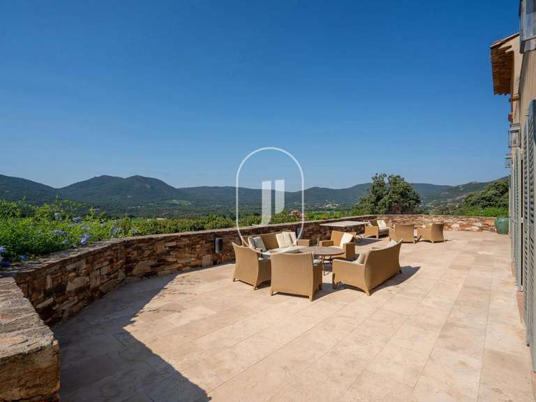 Villa Plan-de-la-Tour - 6 chambres - 340m²