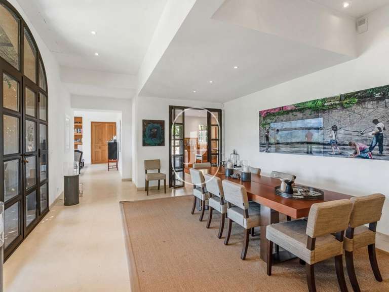 Villa Plan-de-la-Tour - 6 chambres - 340m²