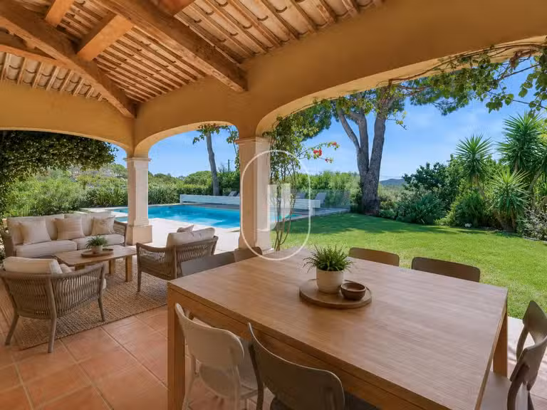 Villa Plan-de-la-Tour - 4 chambres - 150m²