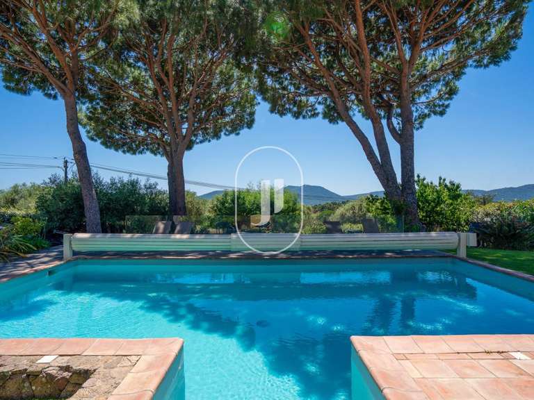 Villa Plan-de-la-Tour - 4 bedrooms - 150m²