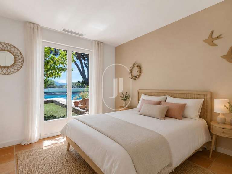 Villa Plan-de-la-Tour - 4 chambres - 150m²