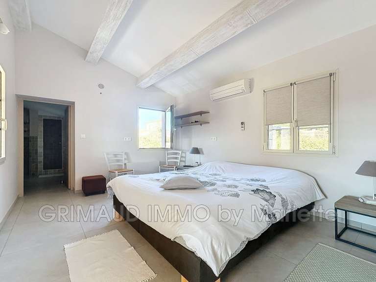 Villa Plan-de-la-Tour - 5 chambres - 150m²
