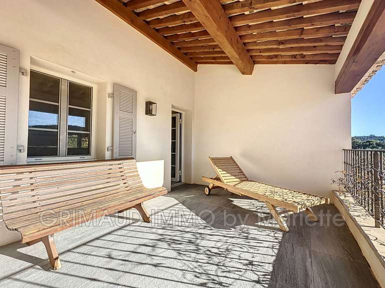 Villa Plan-de-la-Tour - 5 chambres - 150m²