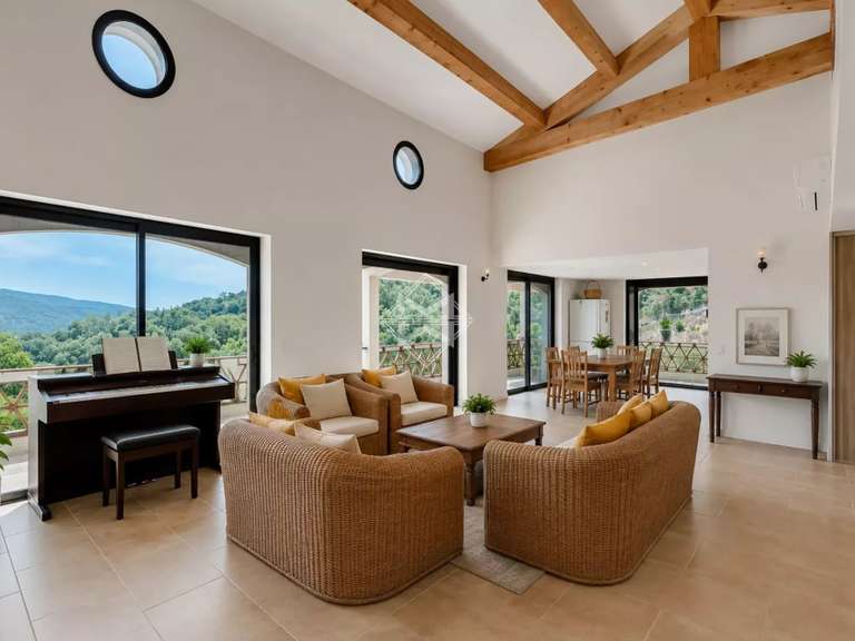 Villa Plan-de-la-Tour - 2 chambres - 280m²