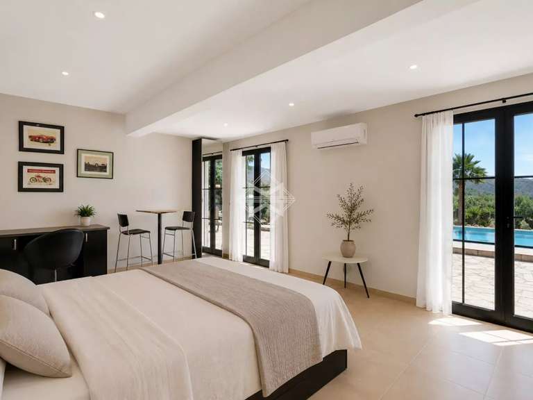 Villa Plan-de-la-Tour - 2 chambres - 280m²