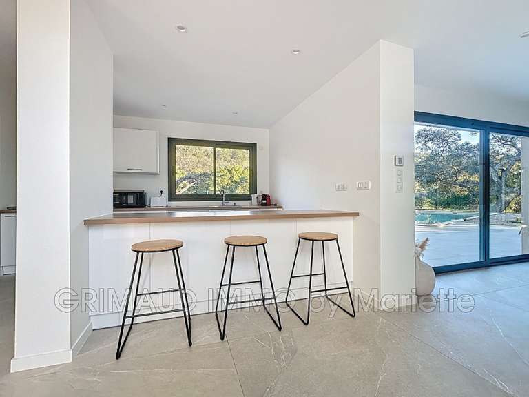 Villa Plan-de-la-Tour - 4 bedrooms - 240m²